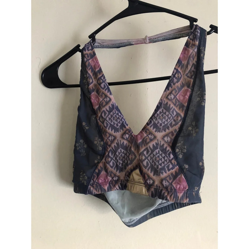Women’s Halter Bralette M